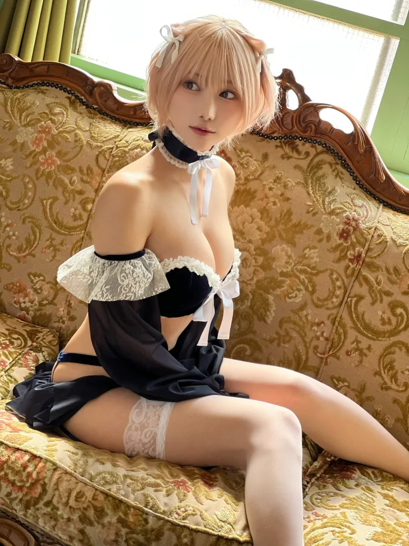 @kokoro777pp Blonde Tomboy Maid Cosplay