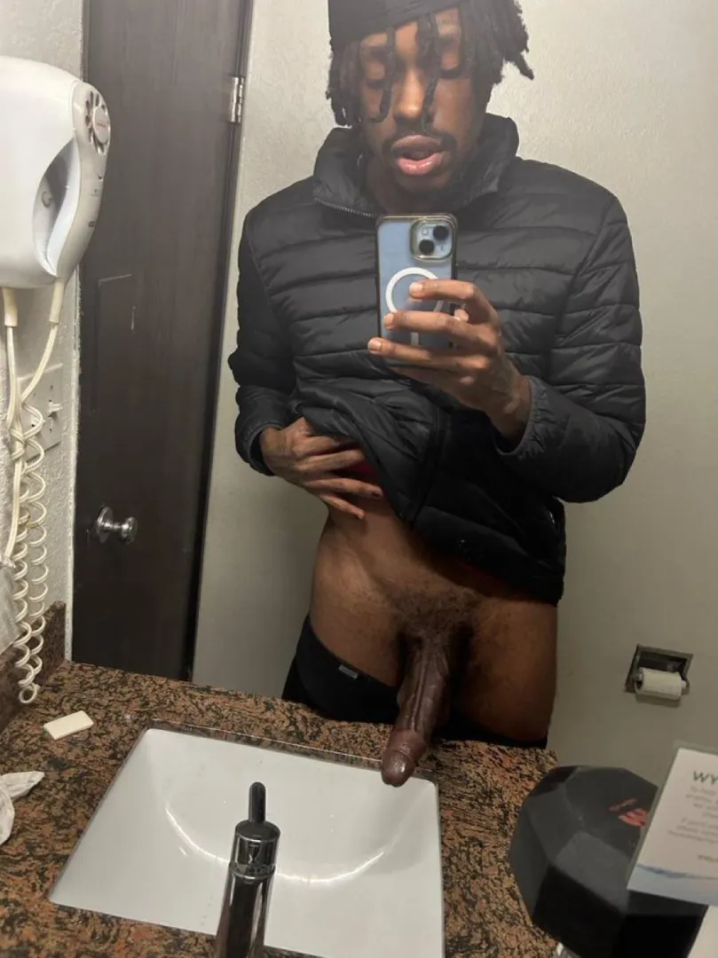 Looking for sissy that can be my personal fuckdoll that I can breed and make mine every day all day long