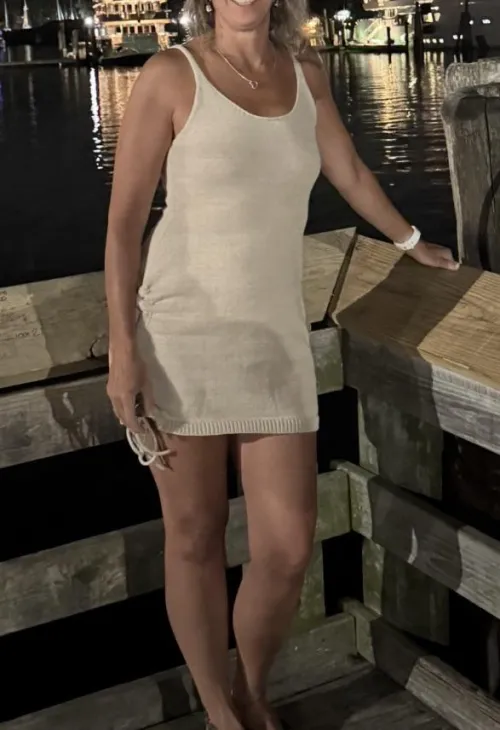 MF4M. Saturday the 23rd meet and greet. She is looking to have drinks with a few men and those that pique her interest she wants a small GB. Read link to post below or see the pinned post on our profile for single men.