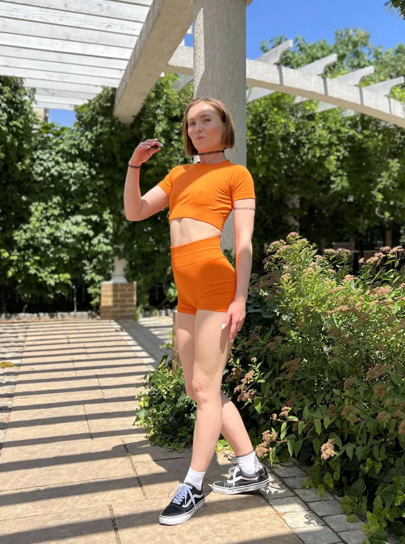 Slender body in full control.