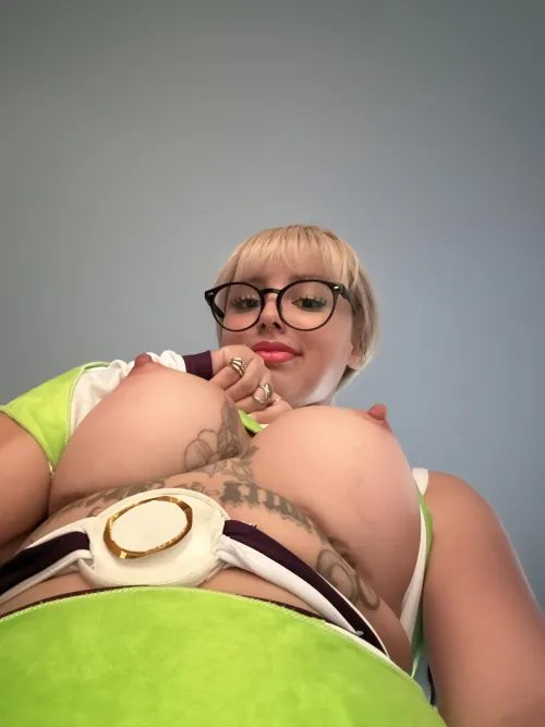 Suck these milkers ppleqse