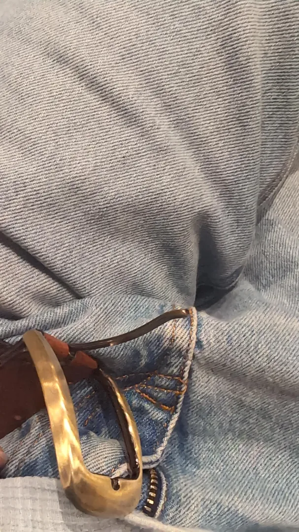 36 Leeds who wants no strings head? Come to mine if interested ❄️