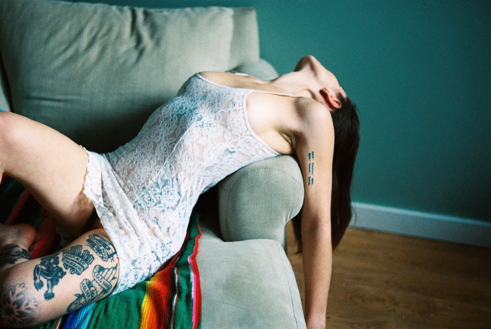 Canon V/T Deluxe | 50mm 1.8 ltm | Portra 800