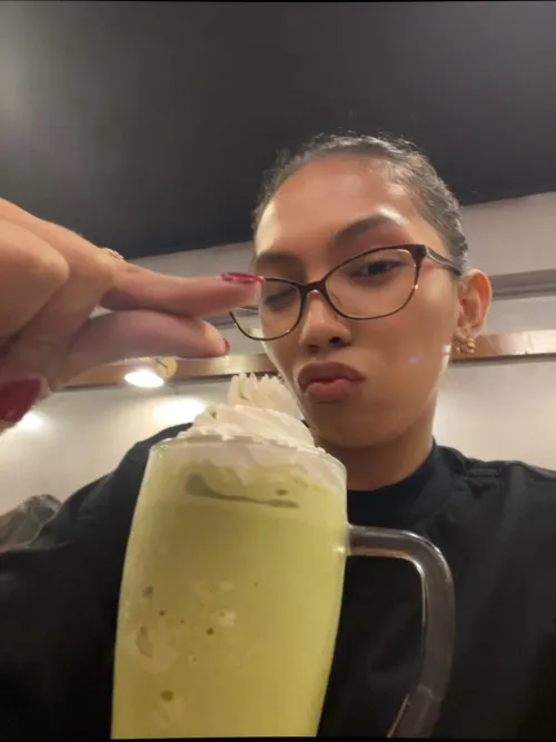 Ew, you’re so small you can’t even compare to this gigantic matcha frappe. Do something about it.