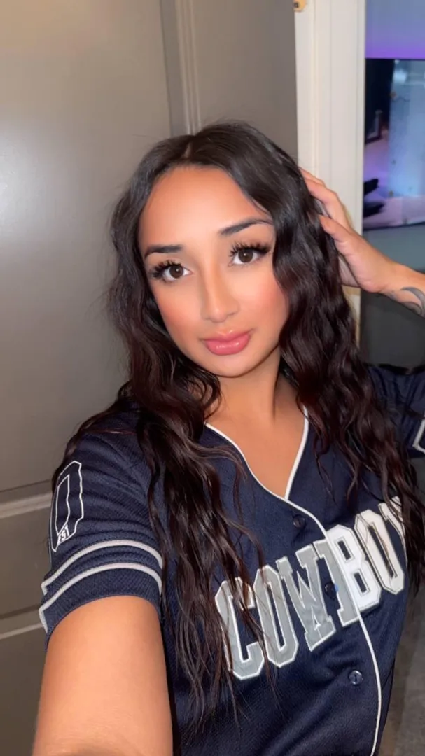 Hiii! How ya'll doing?