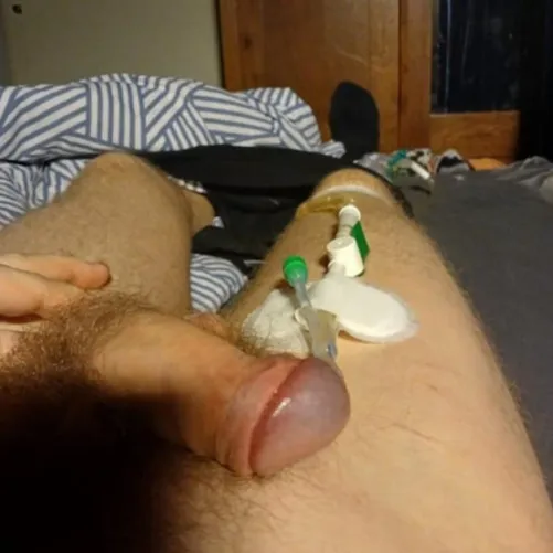 My dick its stiff an ready to play ....