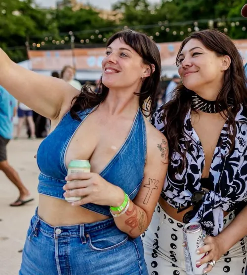 When she just in the selfie for comparison!