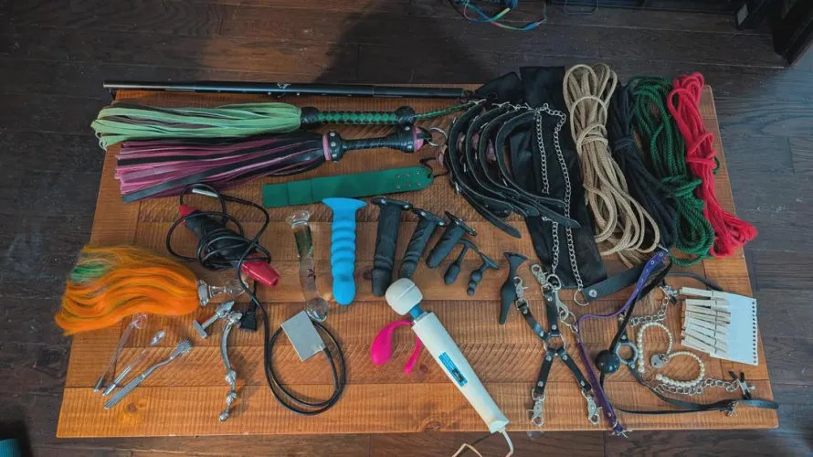 35M4F - Philly/NoLibs Dom looking for a play date - I'll bring the toys : )