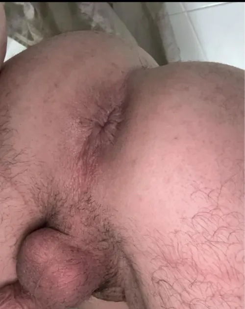 42 m4m bottom looking for hosting top
