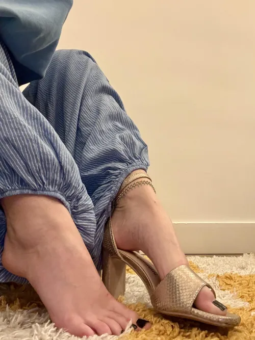 Arched heels and feet 