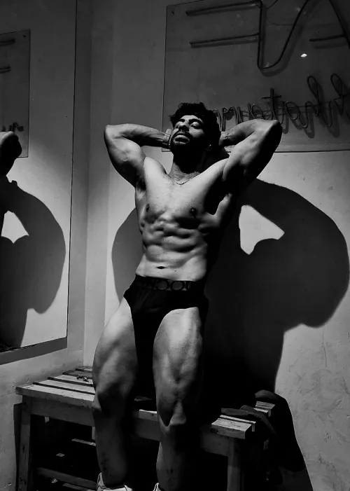 Give me your wallet it gets my muscles big 