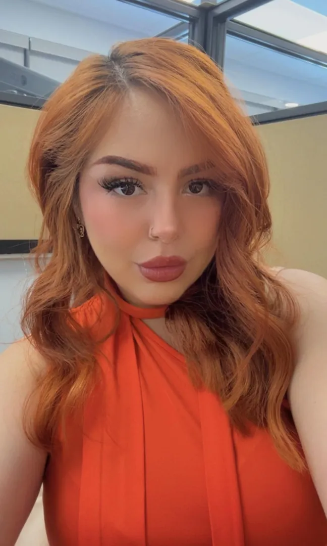 I know you are here trying to resist what you know, you need. You want to forget about everything else while you spiral and lose control for me 