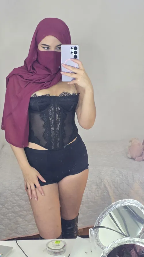 Just the third day of Ramadan am so horny.. How are you holding up?