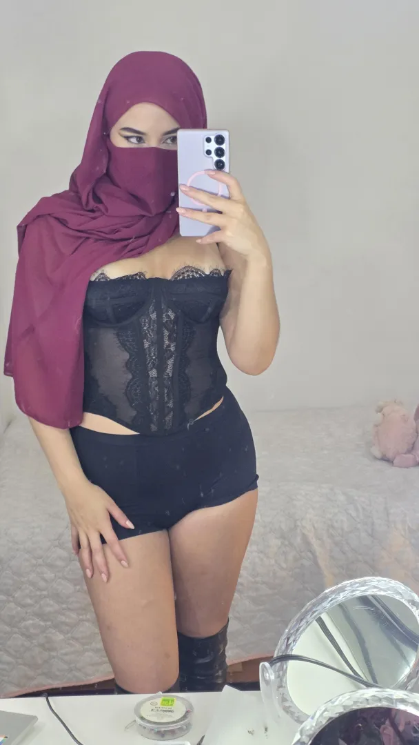 Just the third day of Ramadan am so horny.. How are you holding up?