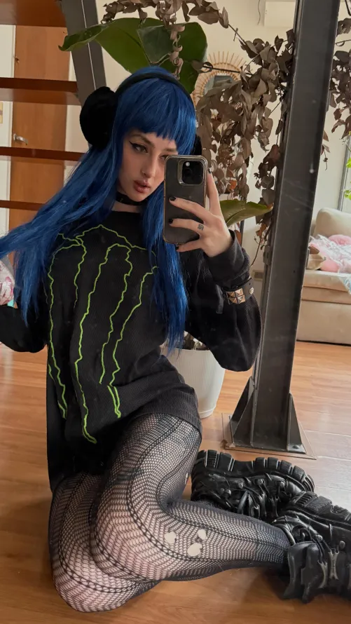 Low effort link-up if you’re close + can host - msg me on lg: ,.lunarumes.'