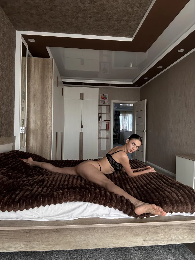 A tease that hits every time (oc)