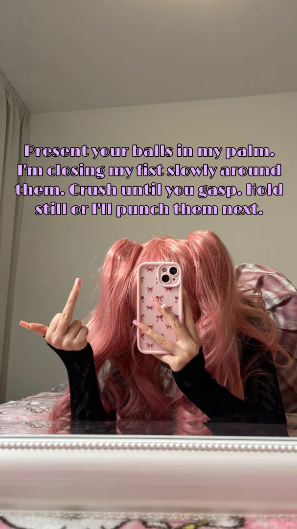 Beg me to stopPalm-crushed balls! [oc][imagefap: princessdollmie]