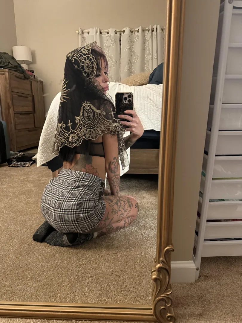 Come and pray with me