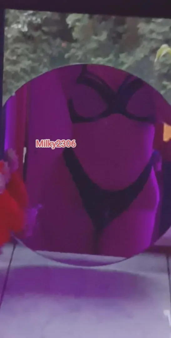 [F+M] Hopping on for about an hour with my friend, ladies and couples prefered