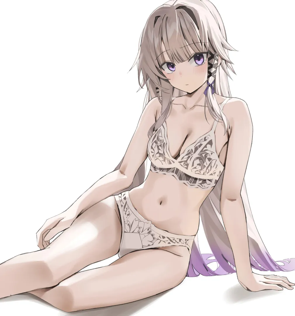 Herta in lingerie (sAvIor)
