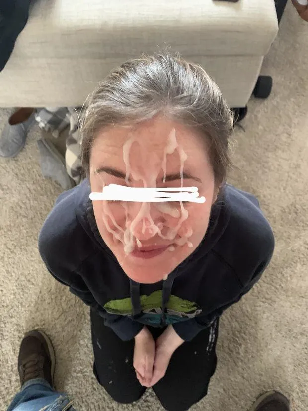 I could not hold any longer to paint her cute face!