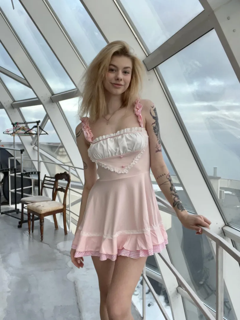 I love flashing my body here