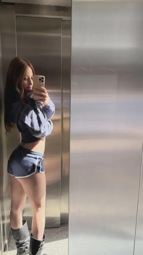 If you’re local + can host, we should talk msg me on lg:.moonyvoxi'.