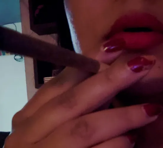 Lips red ✔️ joint lit ✔️ eyes red ✔️......NOT VERIFIED