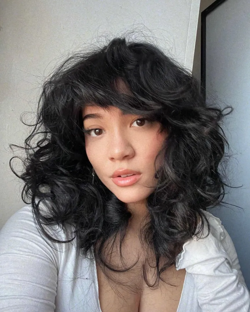 Love this hairstyle on her