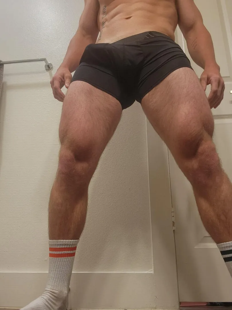 M4F 34 leaving some handprints