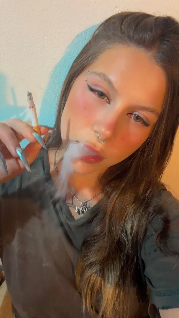 My nails, my lips, my smoke… too much for you to handle?