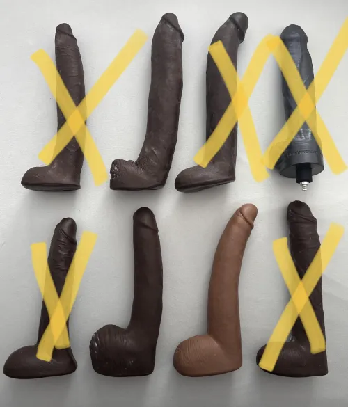 Nachdem das gestern so gut geklappt hat mache ich heute nochmal ein Update. Jemand Interesse an meinen restlichen 3 BBC Dildos? Bitte keine Sexanfragen, möchte die nur abgeben!
