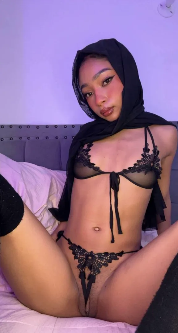 only one rule, you gotta fuck me raw okay?