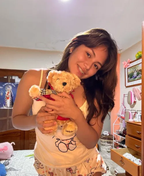 This thong doesn’t stand a chance against my curves 