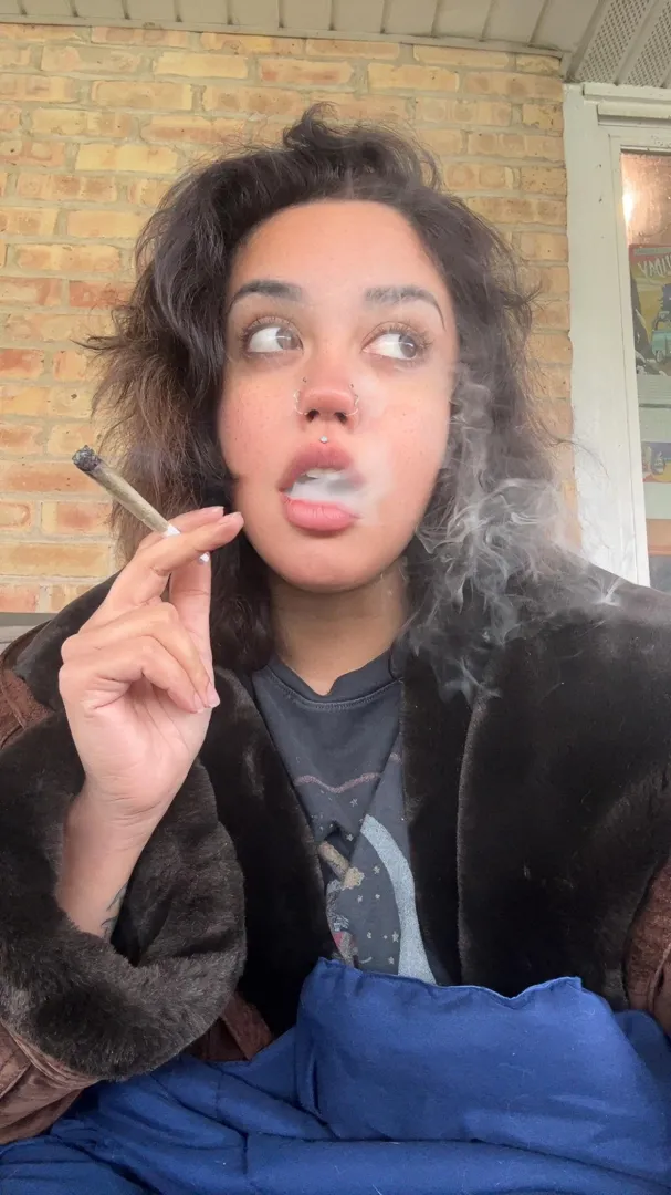 Who smokes the blunts? We smoke the blunts.