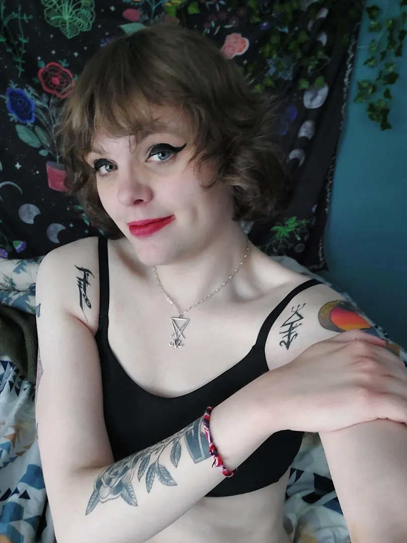 You all really liked my throwback post to my bob, so here was it about a week after the chop!