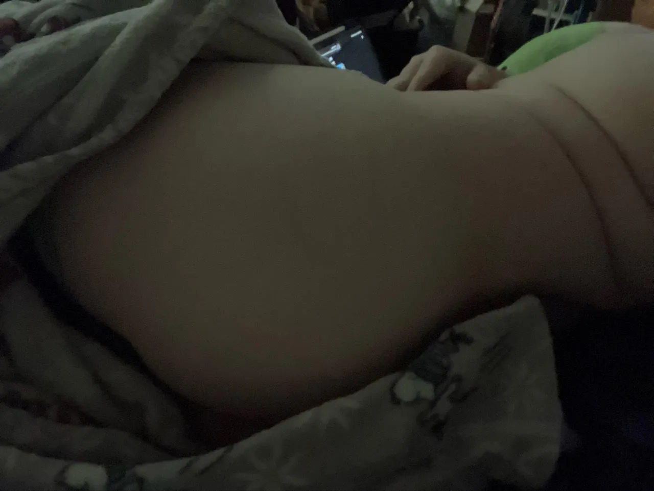 18 t-girl #STL looking for some fun