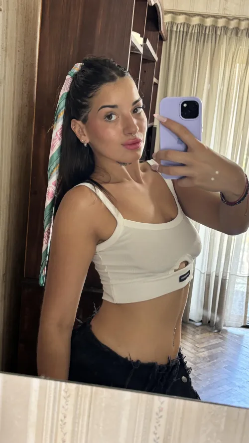 19F Tell me what u find attractive about me