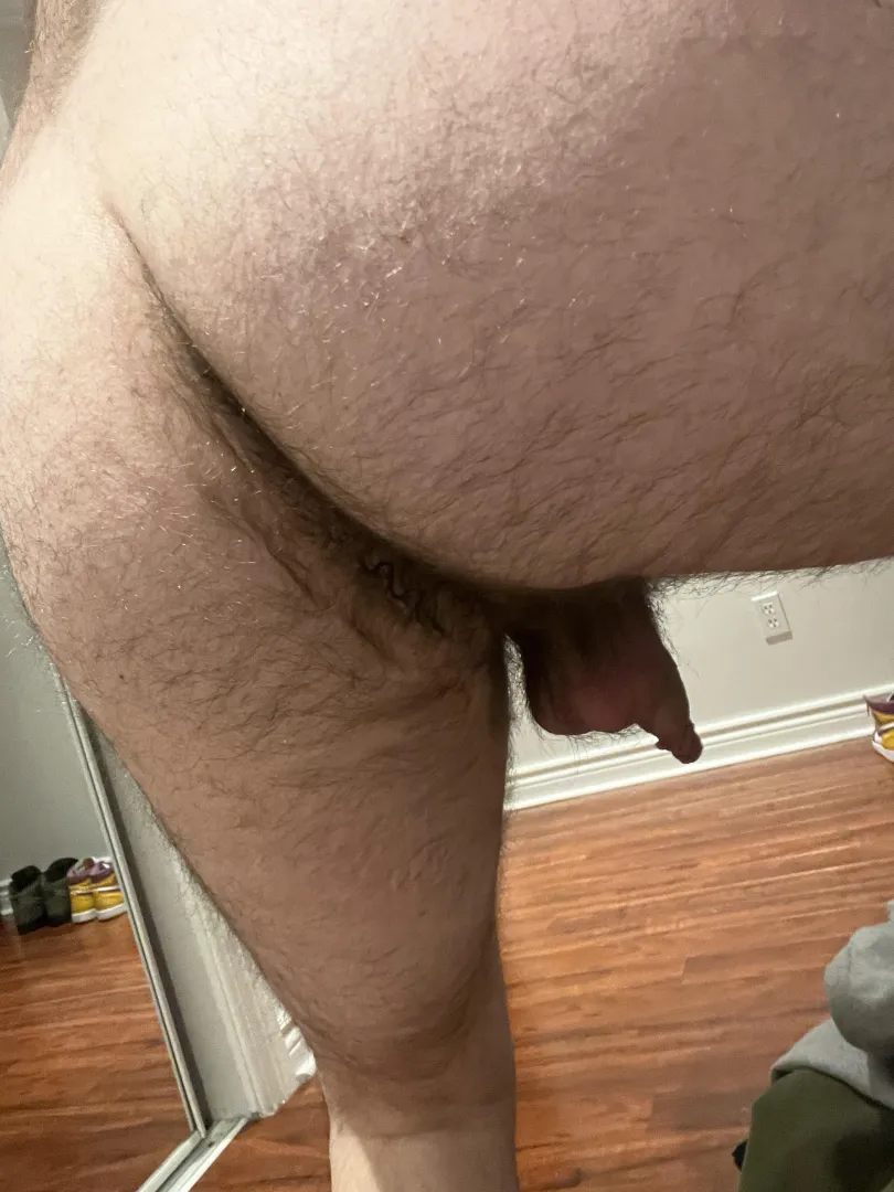 Dying to get my ass ate.