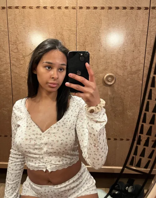 Kom hem till mig ikväll så busar vi 