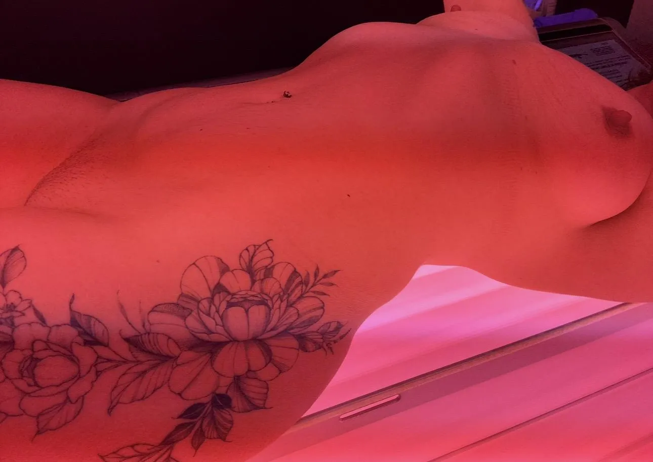 MILF bod : u/AliiinaBabe