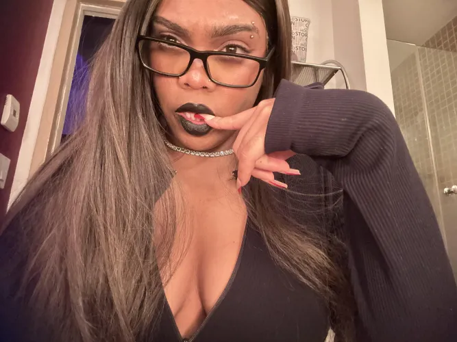 missing my baddies nails