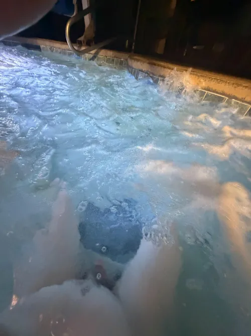 Relaxing in the hot tub - bend, or