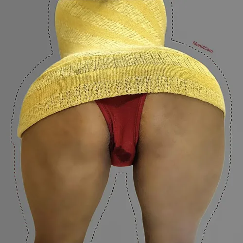 Spreaded ass with a wet patch... a delight waiting to be licked