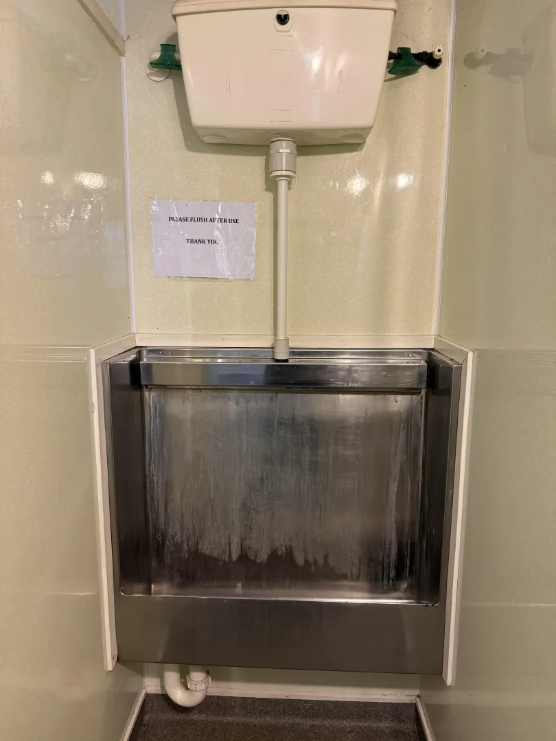 Tight squeeze. (Rotorua, NZ)