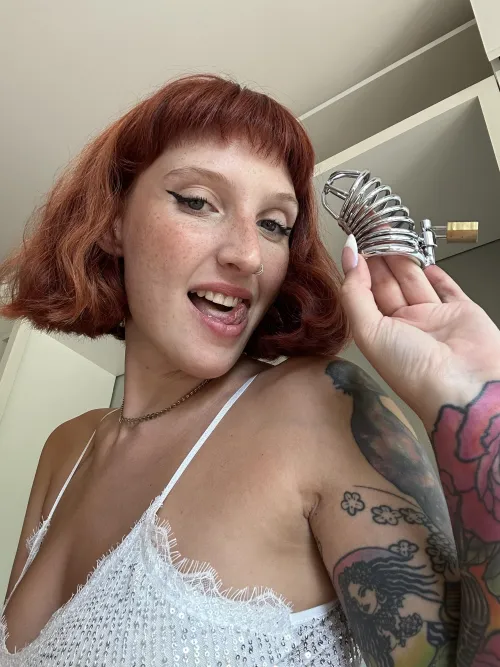 Would u really date a girl that keeps you locked?