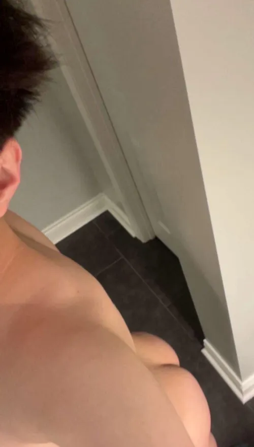 [18] Just a boy waiting for his daddy 