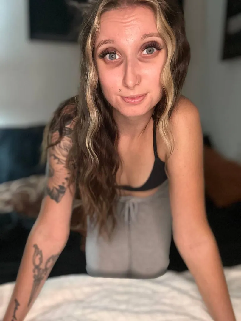 Any random dude who wants to get my nudes?