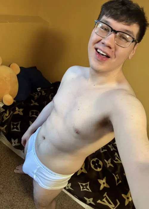 Anyone a fan of nerdy guys in briefs?