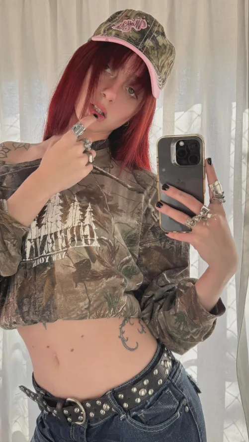 Anyone nearby who can host? lnstа works better:.lunaromes'.